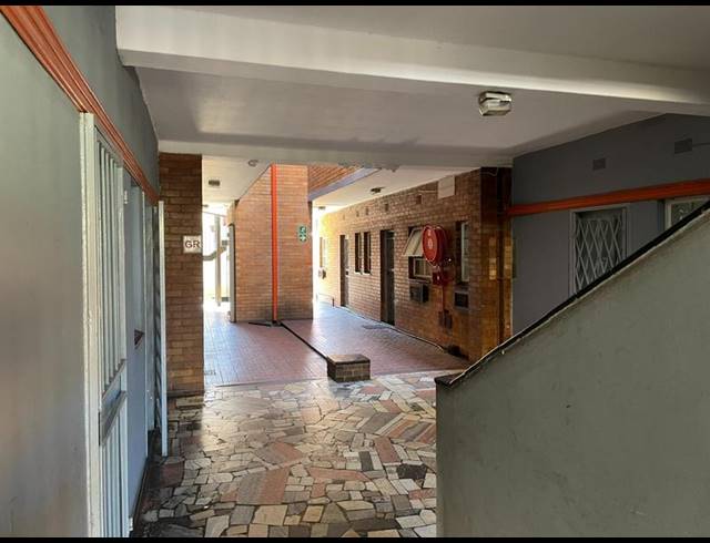 1 BEDROOM APARTMENT FOR SALE IN SUNNYSIDE